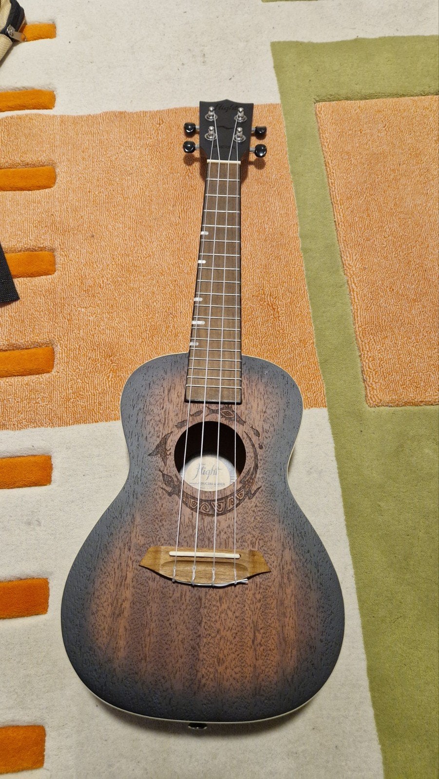 Flight DUC380 AMBER Concert Ukulele met hoes, Ophalen