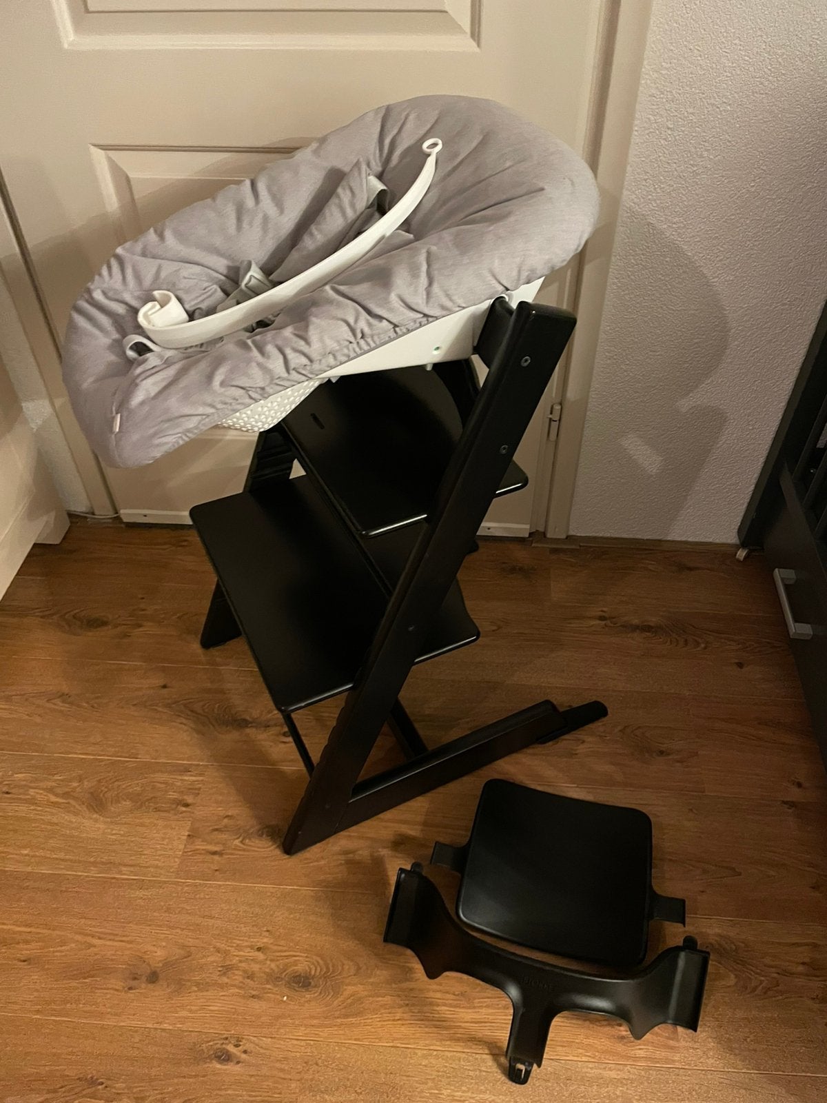 🧡Mooie Zwarte Stokke Tripp Trapp Newborn & Babyset 🩵, Ophalen, Zo goed als nieuw, Meegroeistoel, Aanschuifbaar