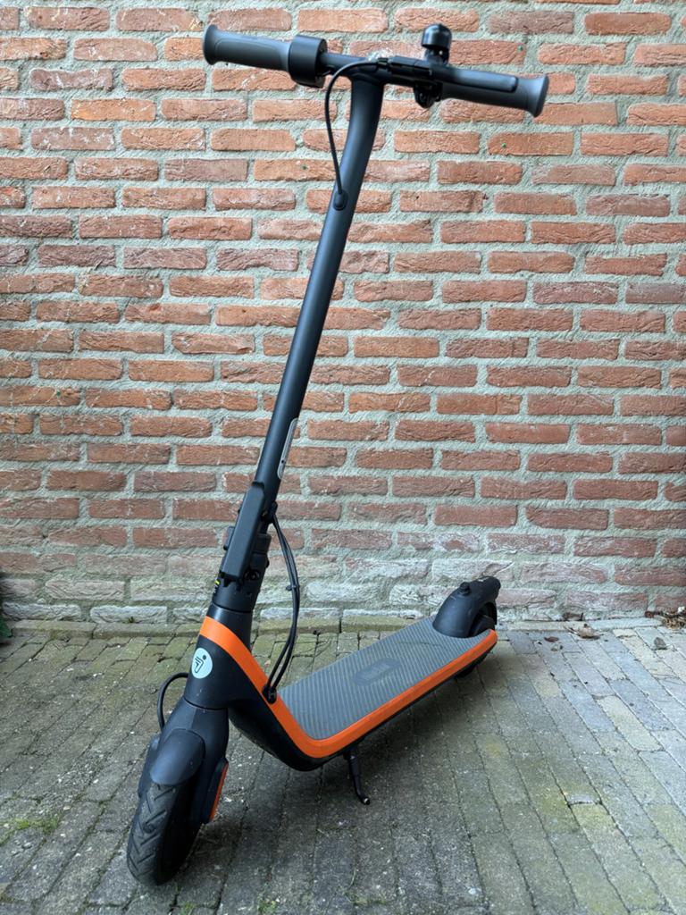 Ninebot eKickScooter C2 - Zo goed als nieuw, Fietsen en Brommers, Steps, Ophalen, Zo goed als nieuw, Elektrische step (E-scooter)
