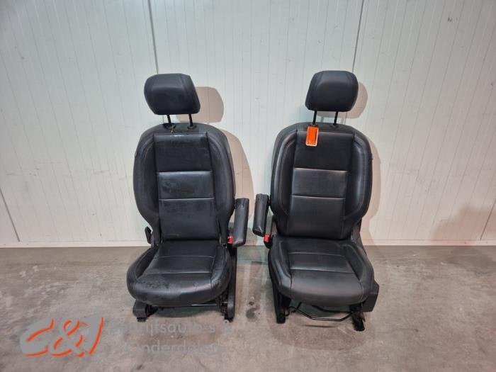 Voorstoelen links + rechts van een Opel Combo, Gebruikt, -, -, Opel
