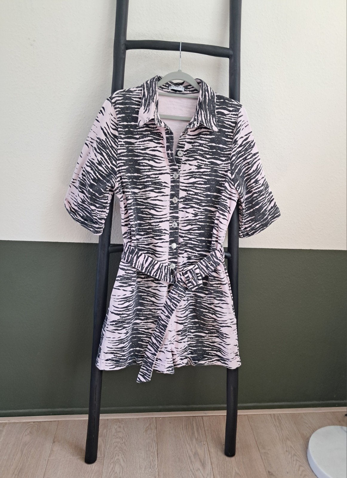 Loavies Playsuit Shorts mt L  🛍, Maat 42/44 (L), Loavies, Gedragen, Meerkleurig