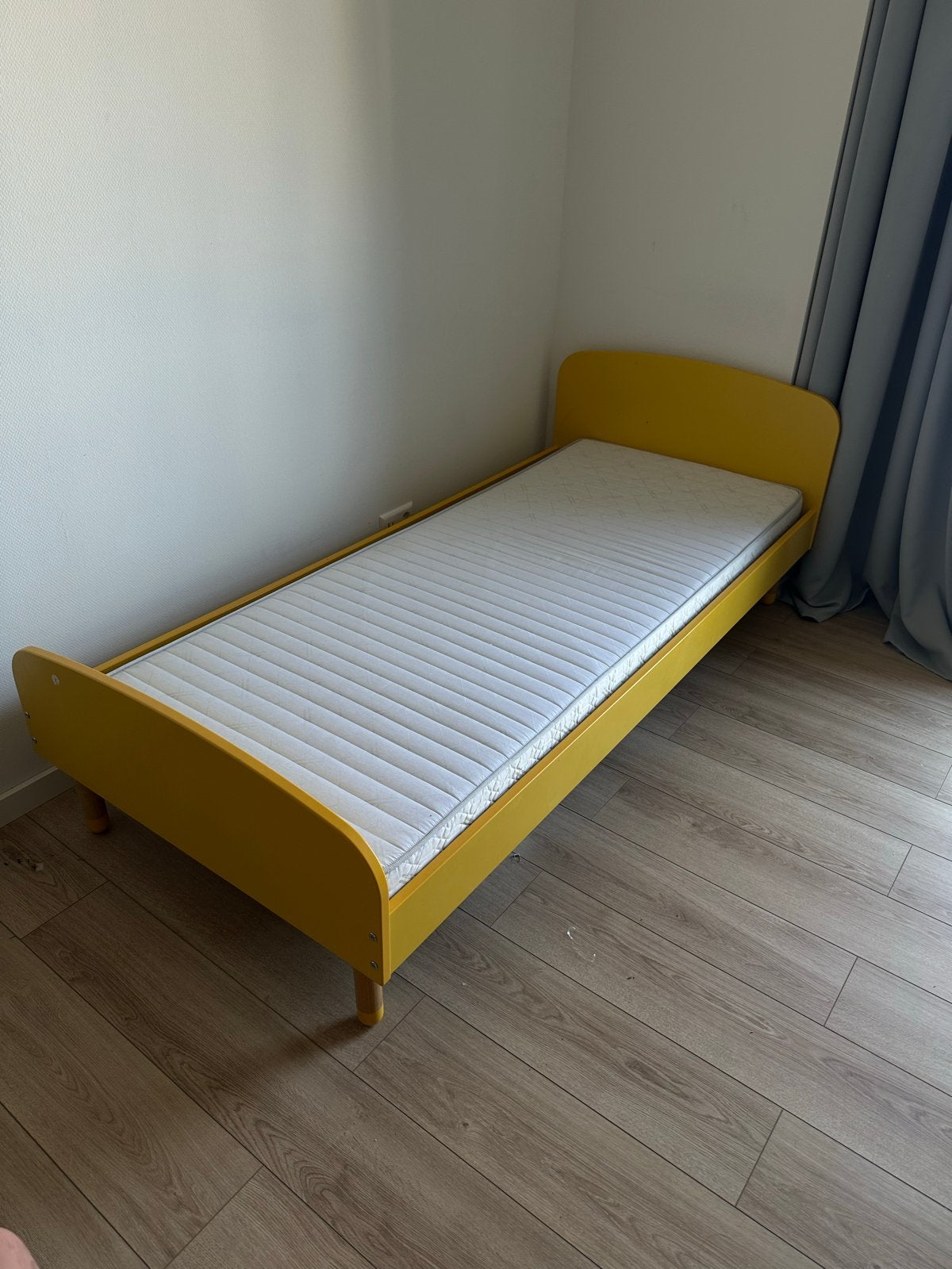Eenpersoonsbed met matras 80x200 cm, Gebruikt, Ophalen of Verzenden, 80 cm, 200 cm