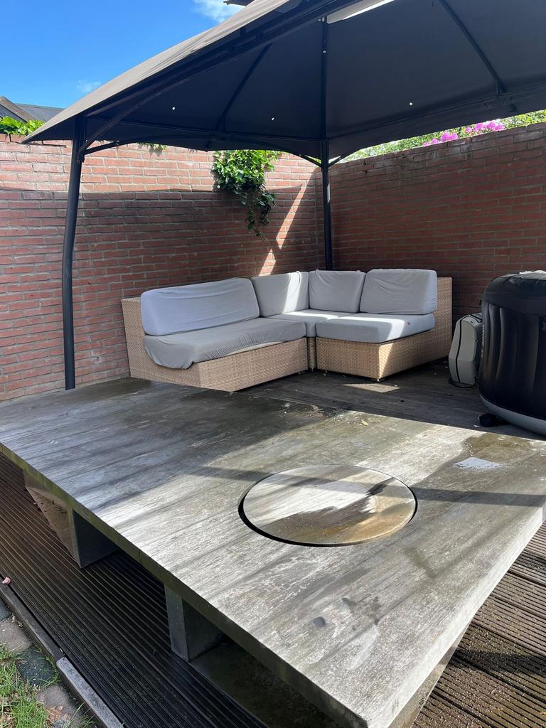 Loungeset met crème kussens (hoezen te vervangen), Ophalen, Gebruikt