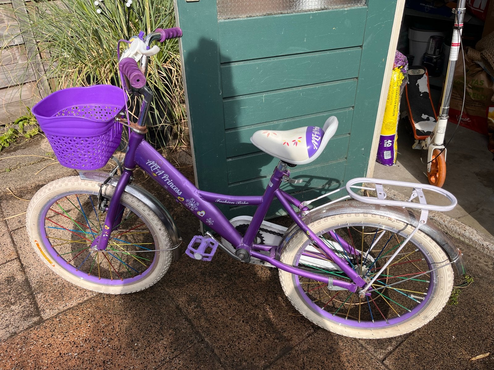 Leuke paarse meisjesfiets 18” inch, Ophalen, Terugtraprem, Gebruikt, Handrem