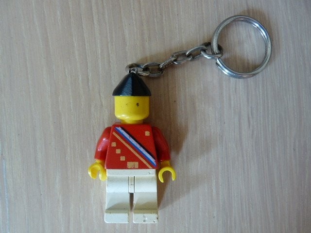 * Zeldzame oude sleutelhanger van Lego. *, Gebruikt, Overige thema's, Lego, Ophalen of Verzenden