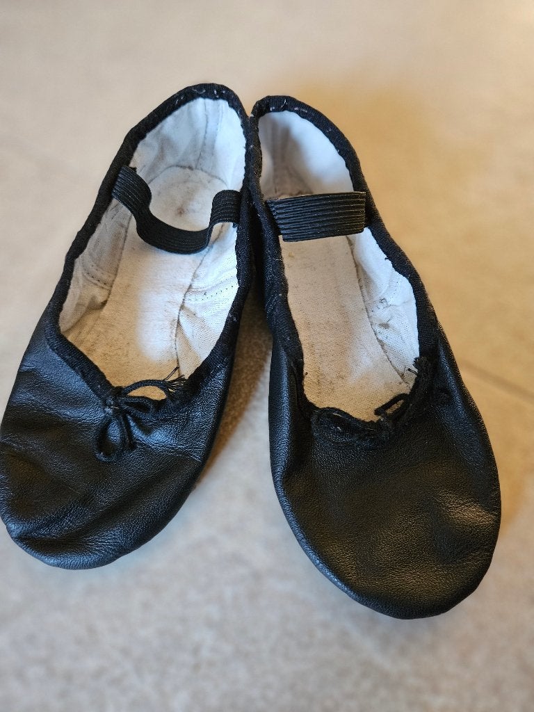 Leren balletschoentjes maat 32,5, Sport en Fitness, Ballet, Ophalen of Verzenden, Zo goed als nieuw, Schoenen