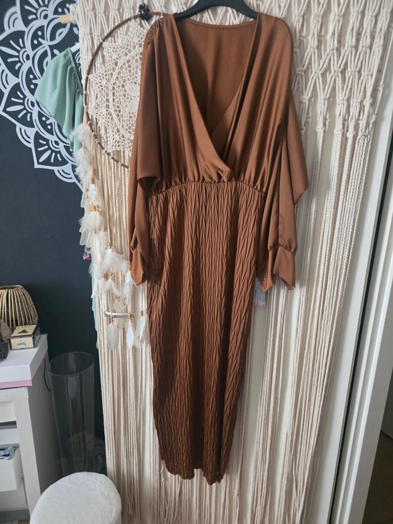 Prachtige jurk nieuw, Kleding | Dames, Grote Maten, Ophalen of Verzenden, Nieuw, Bruin, Jurk