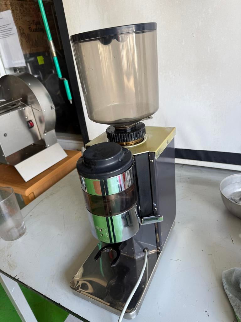 Fiorenzato Koffiemolen fiamma Italiaanse koffie molen horeca, Ophalen, Gebruikt, Overige modellen, 10 kopjes of meer