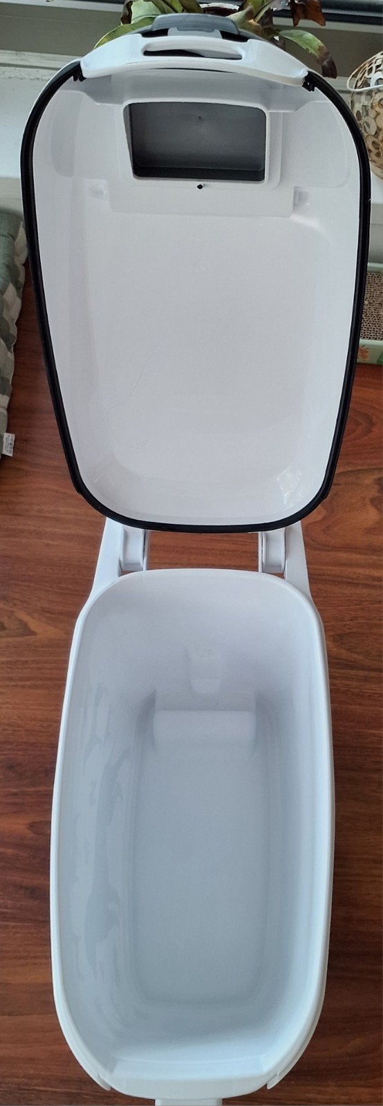 Curver, bewaren dierenvoeding, Ophalen