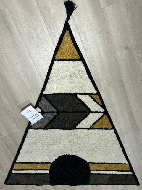 Vloerkleed Tapis Petit Tipi Vloerkleed 130x140cm, Ophalen of Verzenden, Zo goed als nieuw, Kleed of Kussen