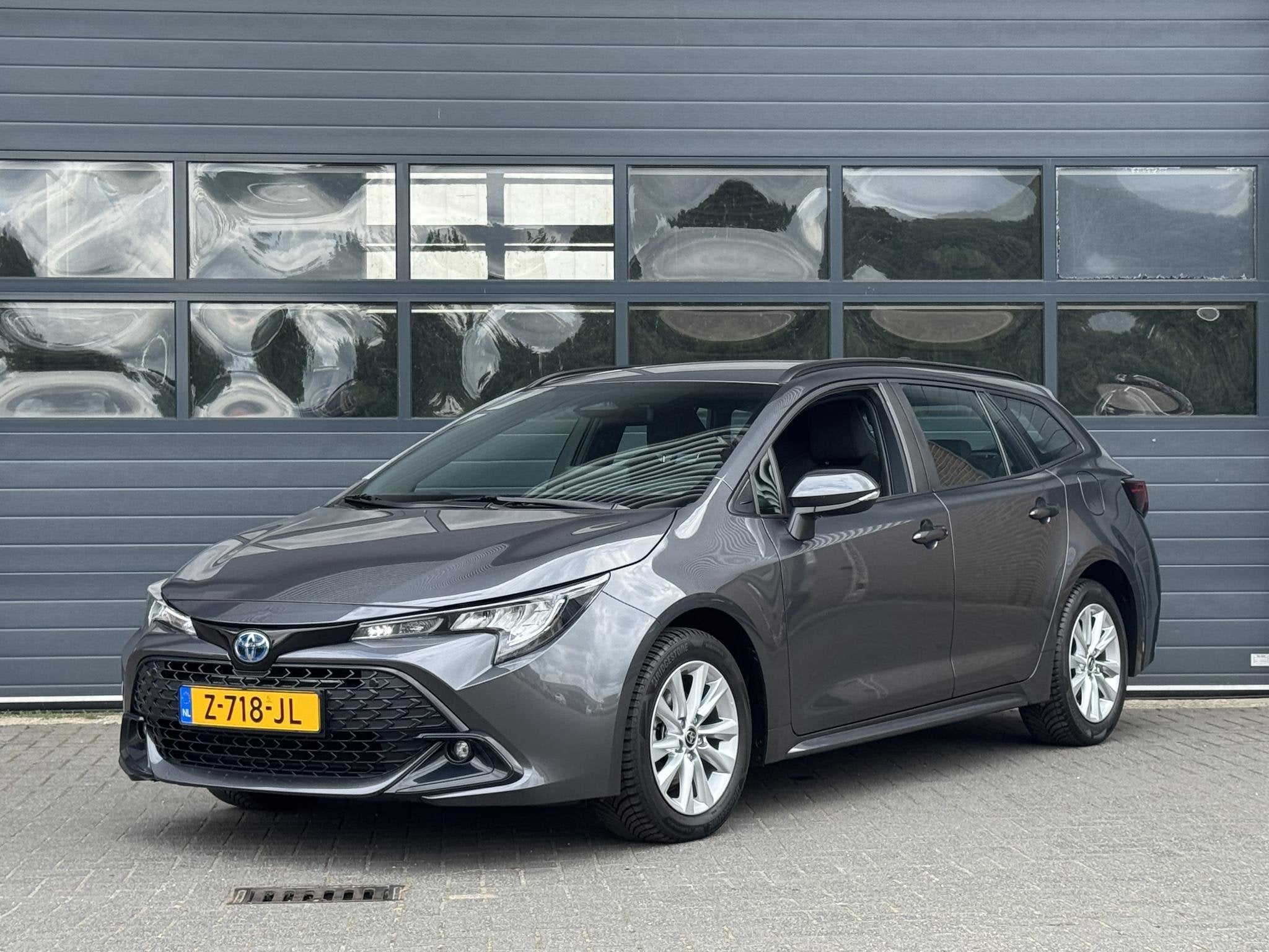 TOYOTA COROLLA TOURING SPORTS HYBRID 140 ACTIVE I P-CAMERA I, Auto's, Toyota, Gebruikt, 4 cilinders, Met garantie (alle), Corolla