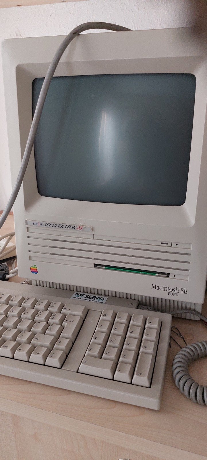 Apple Macintosh SE FDHD met Radius Accelerator 25, Computers en Software, Vintage Computers, Ophalen, Apple