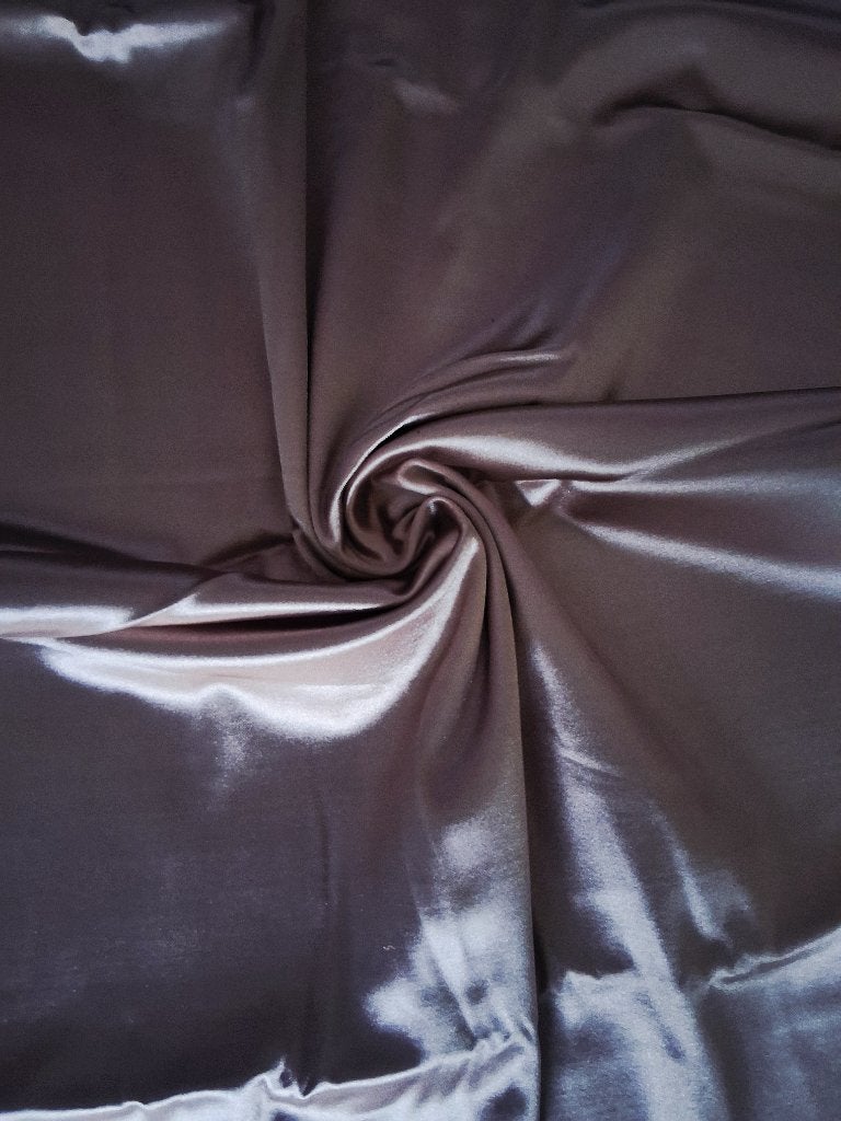 Taupe kleurig satijnen lycra 2-way, Overige materialen, Overige kleuren, 120 cm of meer, Nieuw