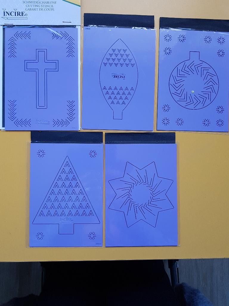 AVEC - INCIRE snijmallen - kerst, Ophalen of Verzenden, Zo goed als nieuw, Kerst, Pons of Mal