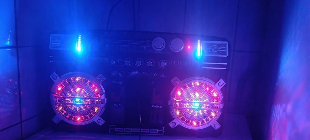 Radio met Bluetooth en lichteffecten, Ophalen of Verzenden