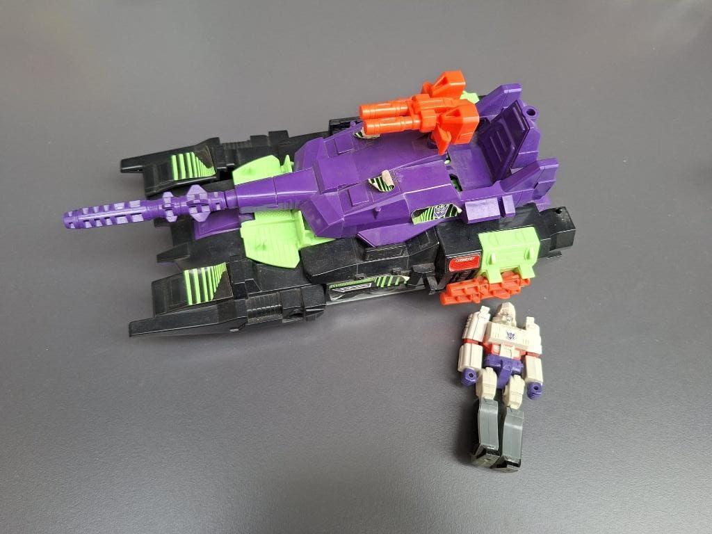 G1 - transformers, Hasbro '90, Neutro-fusion tank + megatron, Verzamelen, Transformers, G1, Ophalen of Verzenden, Gebruikt, Decepticons