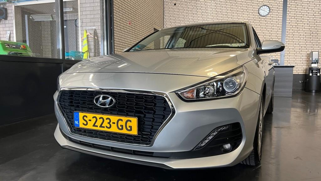 Hyundai I30 1.0 T-GDI COMFORT, Auto's, Voorwielaandrijving, 1195 kg, Gebruikt, Met garantie (alle)