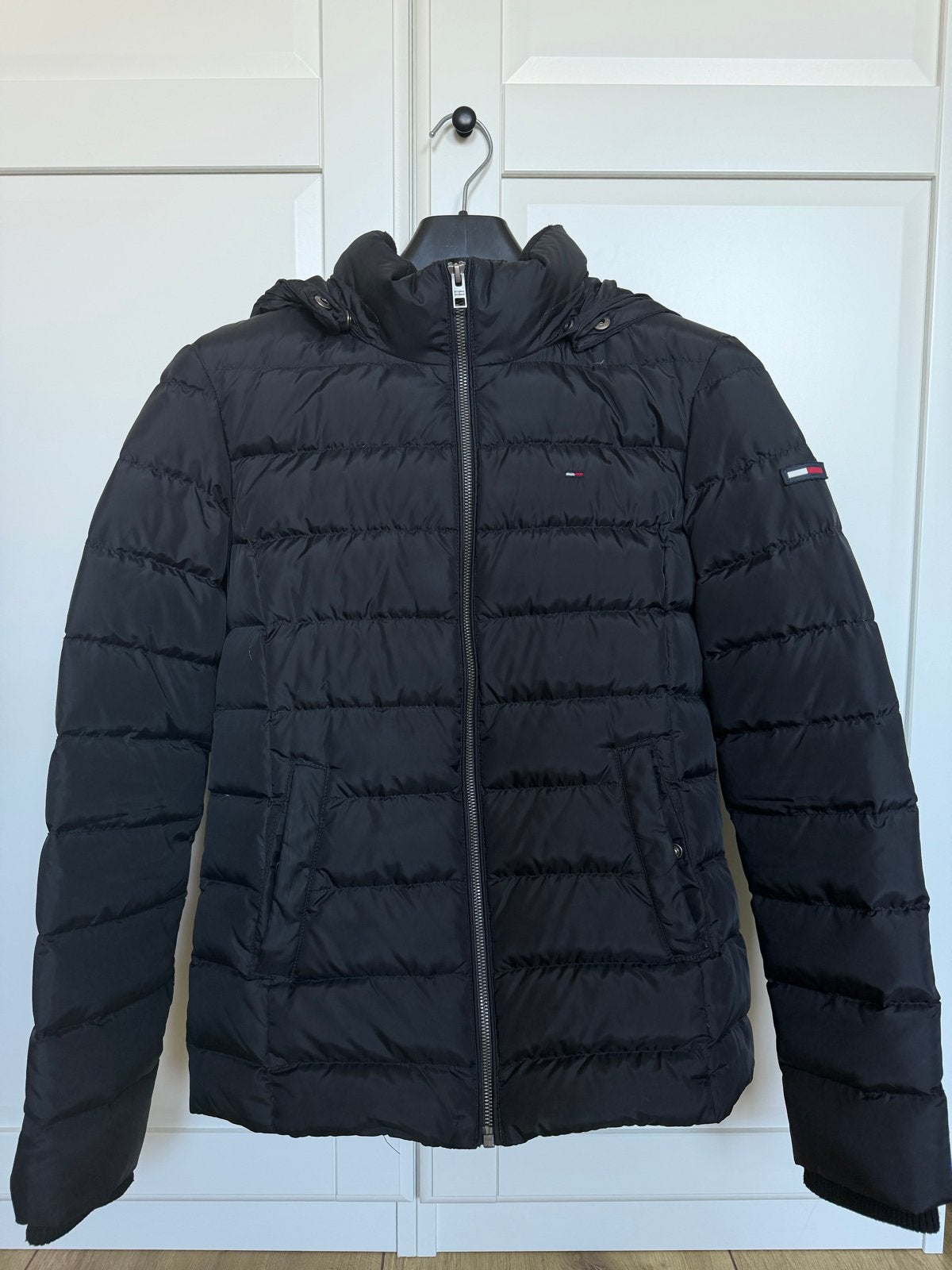 Tommy Hilfiger winterjas, Kleding | Dames, Ophalen of Verzenden, Zo goed als nieuw, Maat 38/40 (M), Zwart