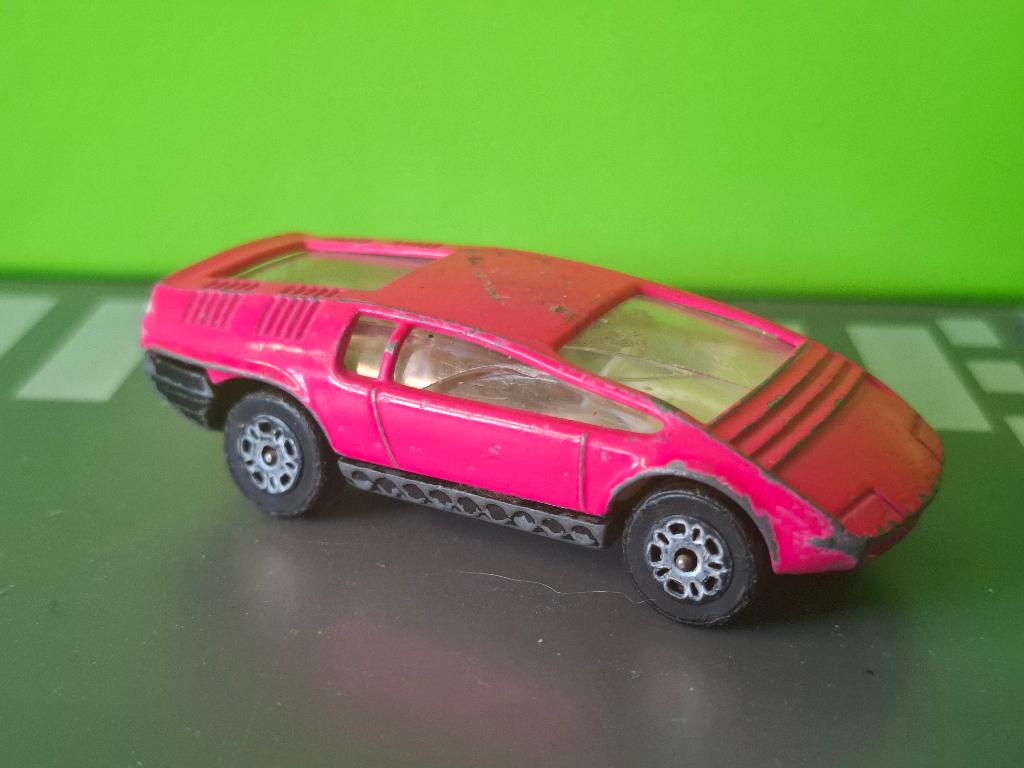 Corgi Juniors - Ital Design Bizzarrini Manta [roze] 1/60, Ophalen of Verzenden, Gebruikt, Auto