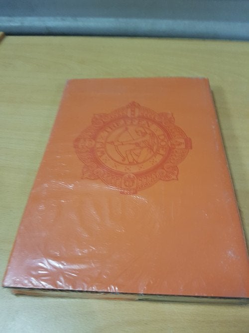 boek trek jij je jas eens uit, Ophalen of Verzenden