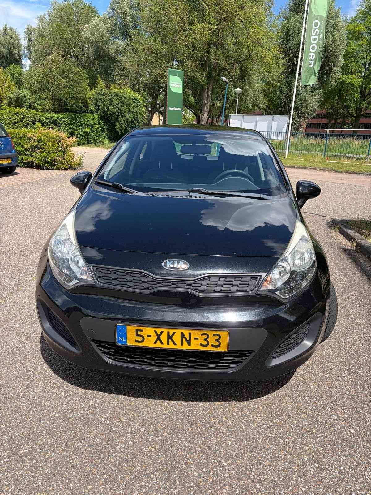 Kia Rio 1.2 I 5DRS 2014 Zwart, Auto's, Kia, 1027 kg, 40 €/maand, Zwart, 4 cilinders