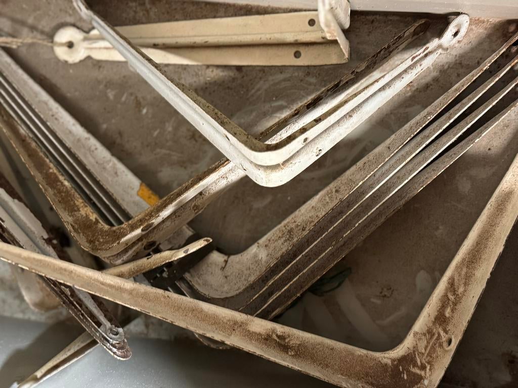 Ijzeren plankendragers diverse soorten en maten, Huis en Inrichting, Woonaccessoires | Wandplanken en Boekenplanken, Gebruikt