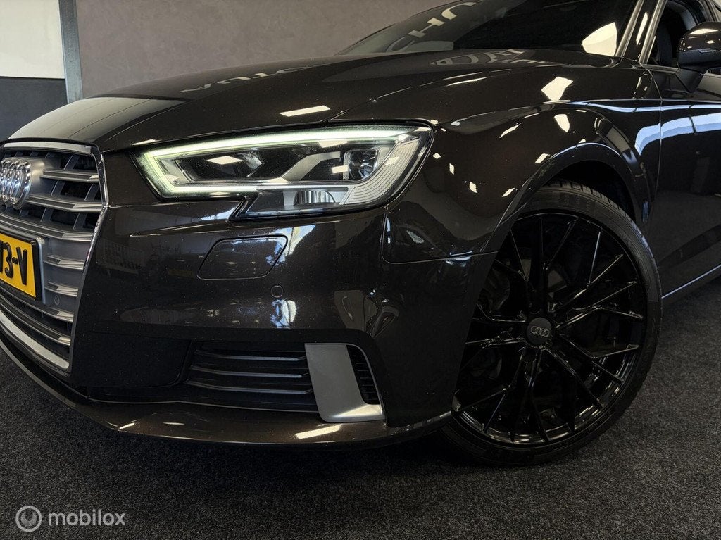 Audi A3 Sportback 1.0 TFSI Sport Lease Edition AUTOMAAT / PA, Auto's, Gebruikt, Euro 6, Bruin, 116 pk