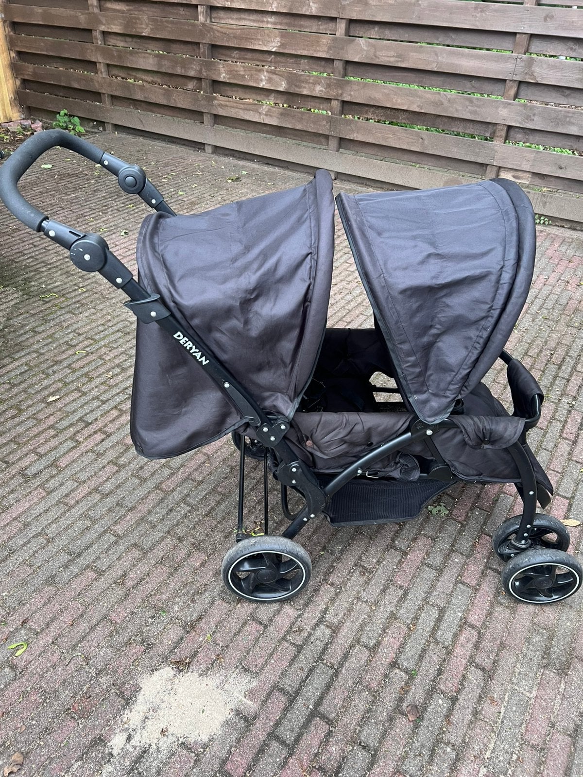 Deryan Elena duo buggy, Kinderen en Baby's, Buggy's, Ophalen, Gebruikt