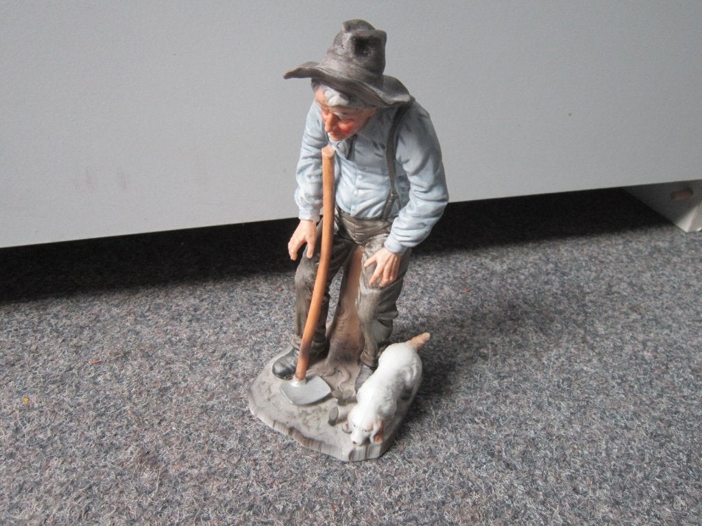 BEELDJE OUDE MAN MET HOND, Ophalen, Zo goed als nieuw, Overige typen