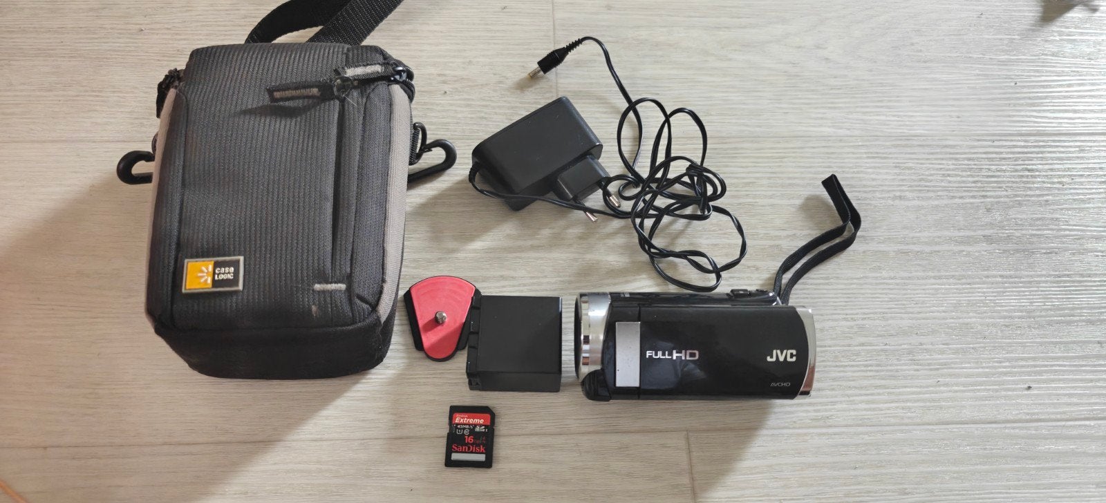 JVC GZ-E208BE Full HD Camcorder met accessoires, Ophalen of Verzenden
