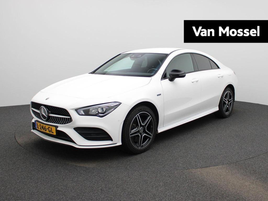 Mercedes-Benz CLA-klasse 250 e Business Solution AMG Limited, Auto's, Gebruikt, 4 cilinders, Leder en Stof, Wit