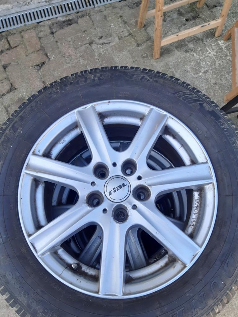 Winterbanden met velgen 215/60R16 5x115, Ophalen, Gebruikt