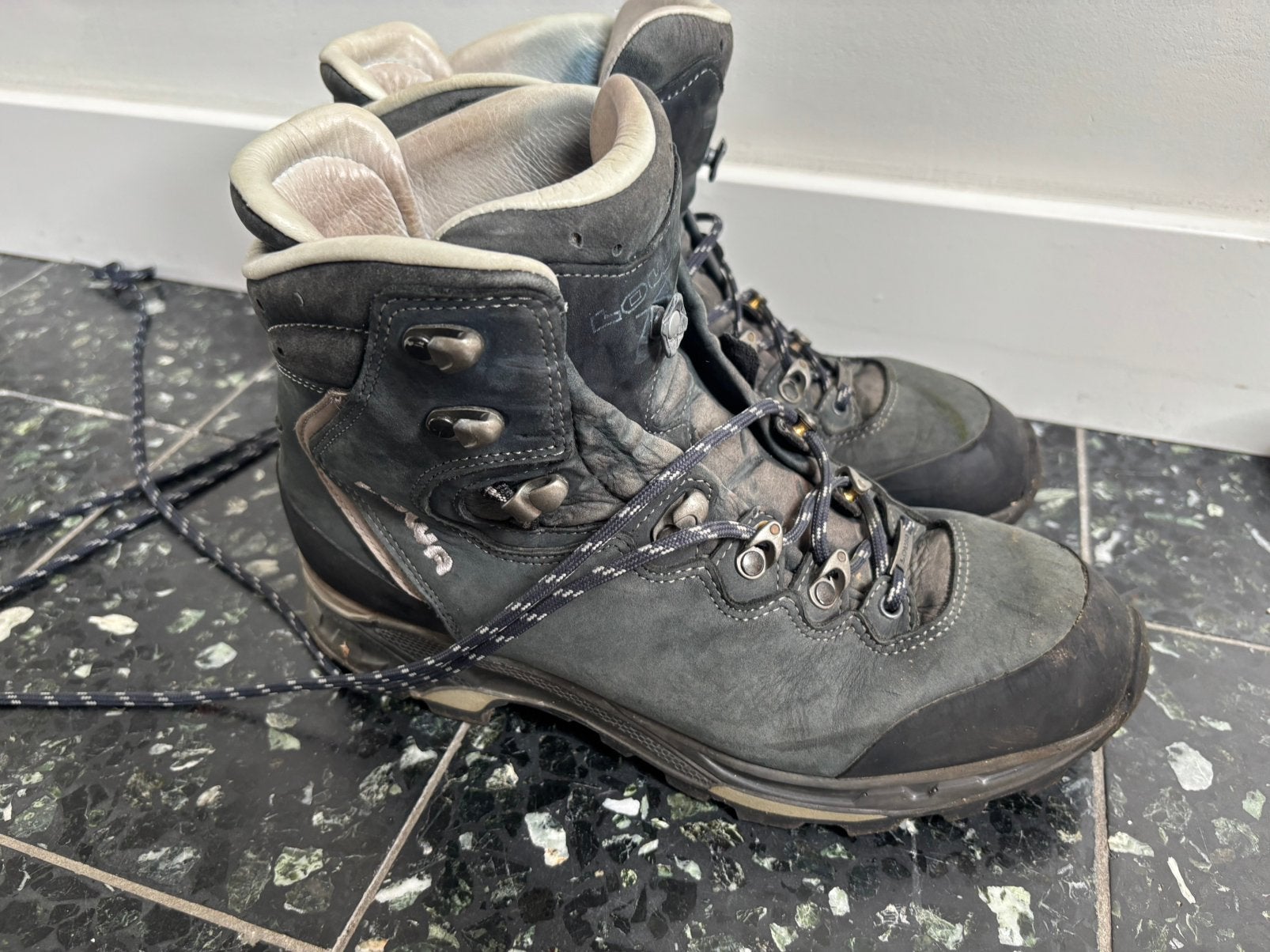 Lowa Mauria wandelschoenen - Maat 41, Ophalen of Verzenden, Zo goed als nieuw, Schoenen