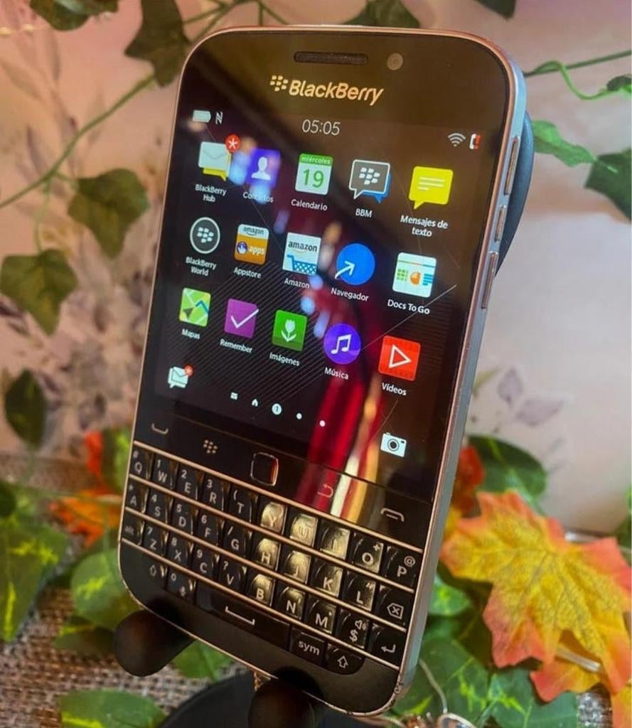 Als nieuw blackberry classic Q20 met spotify | 16GB | 4G

Wh, Ophalen of Verzenden, Zo goed als nieuw