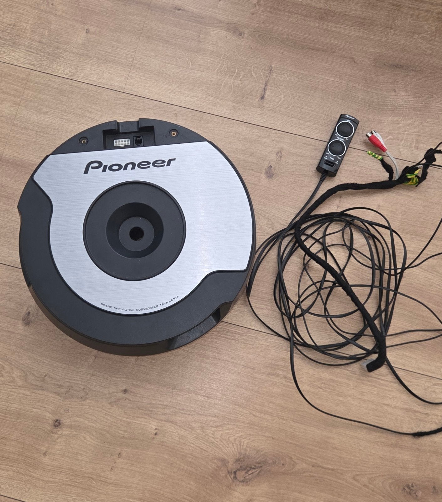Pioneer actieve subwoofer met bediening, Auto diversen, Ophalen of Verzenden, Gebruikt