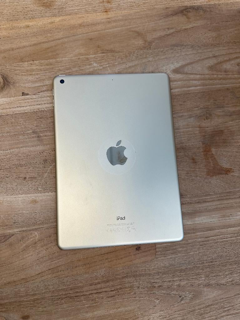 iPad 5e generatie – 32GB (A1822, 2017), Computers en Software, Apple iPads, 32 GB, Apple iPad Air, Zo goed als nieuw, Ophalen