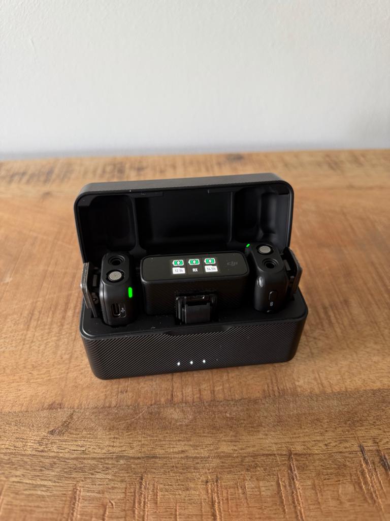 DJI Mic Draadloze Microfoon Set (2 zenders, 1 ontvanger), Ophalen of Verzenden, Zo goed als nieuw, Overige typen, Draadloos