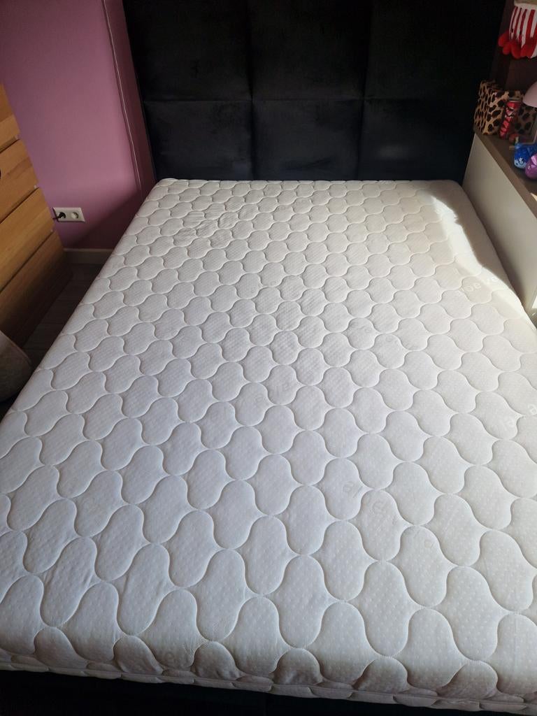 Matras met topper 140x200, Huis en Inrichting, Slaapkamer | Matrassen en Bedbodems, Ophalen, Tweepersoons, 140 cm, Zo goed als nieuw