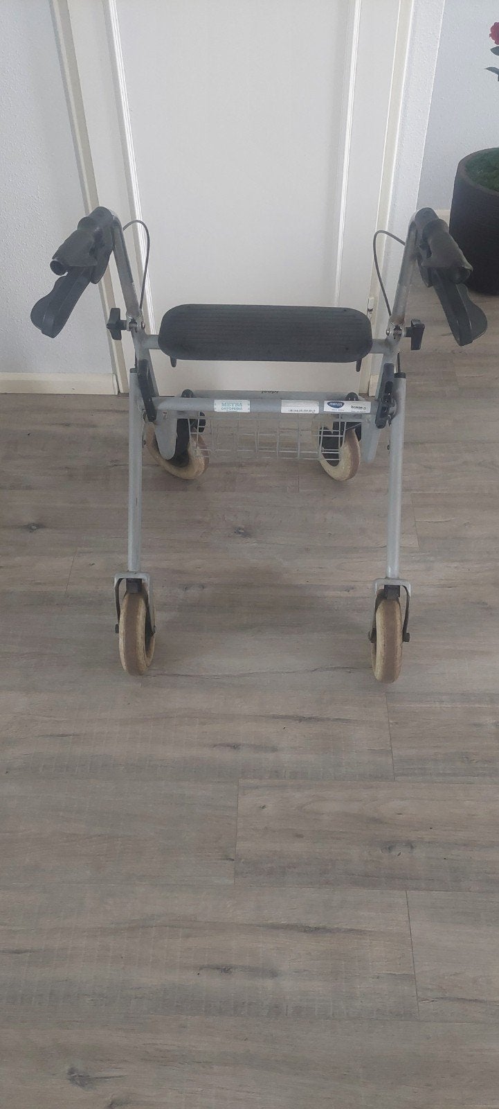 mooie rollator loopt licht, Diversen, Rollators, Ophalen of Verzenden, Gebruikt