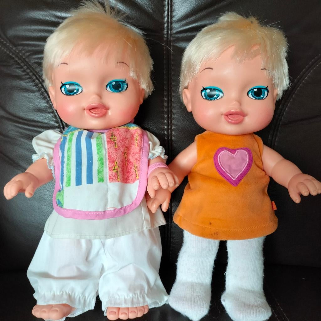 2 Poppen Grote en kleine zus Famosa, Ophalen of Verzenden, Zo goed als nieuw, Overige typen