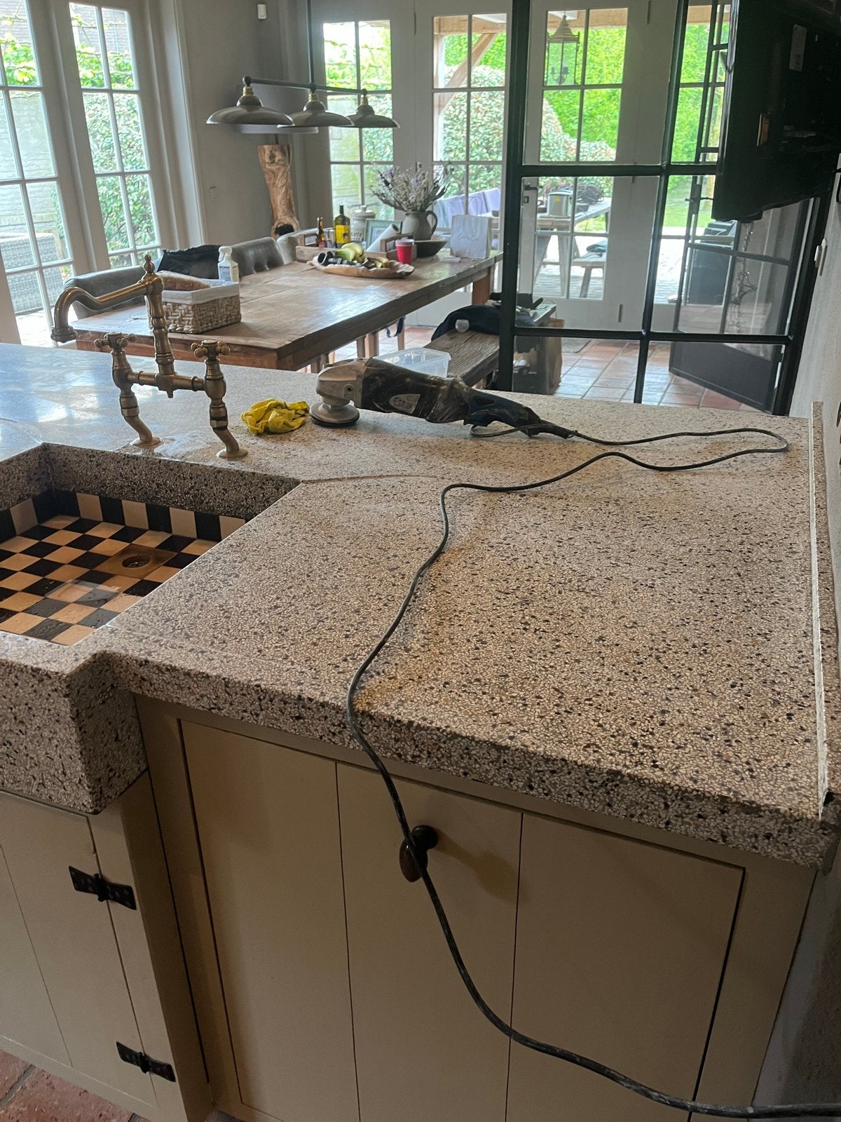 Aanrechtblad terrazzo hardsteen basalt polijsten
