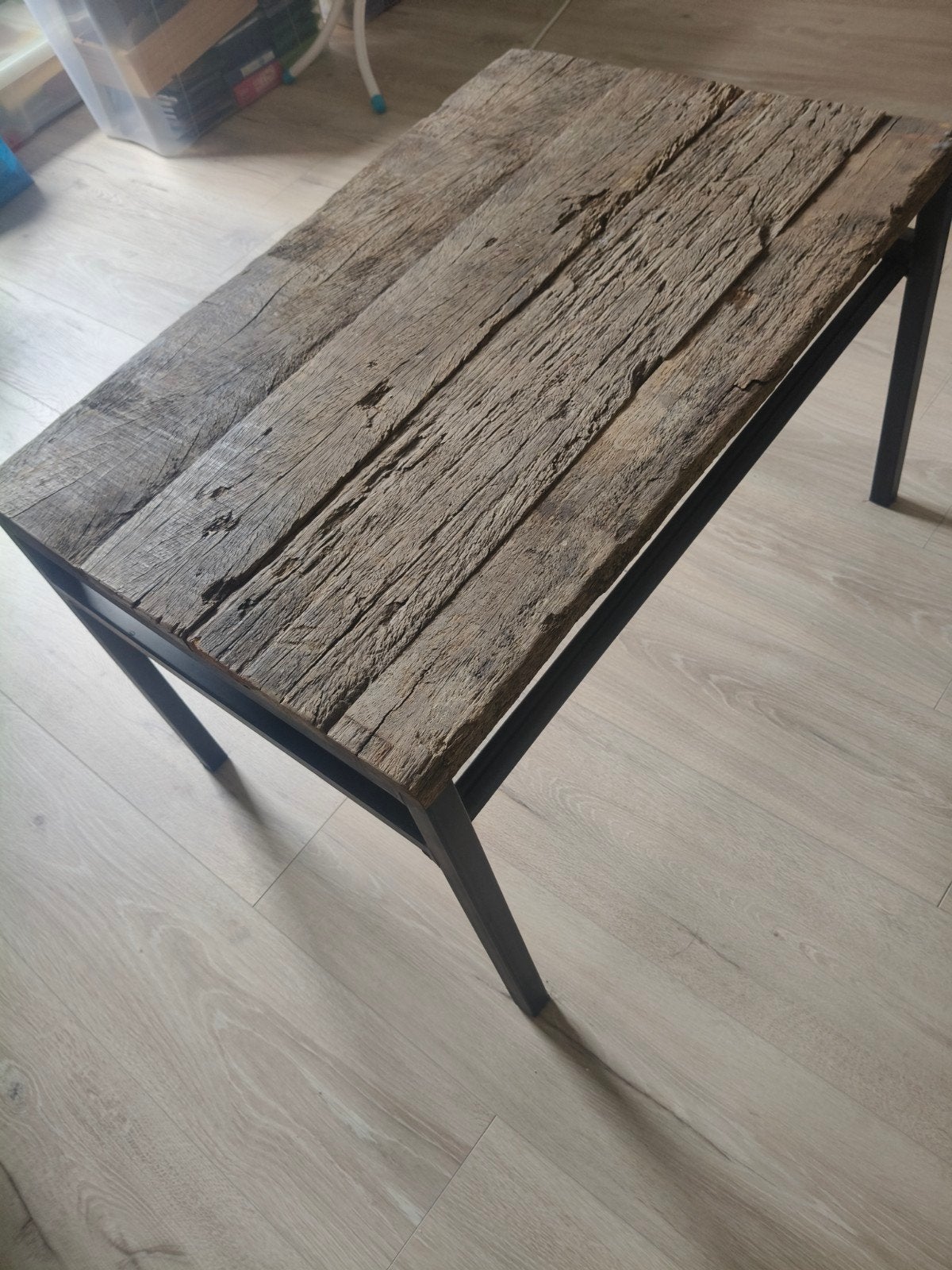 Unieke handgemaakte salontafel van oud doorleefd hout, Huis en Inrichting, Tafels | Salontafels, Gebruikt, Minder dan 50 cm, 50 tot 100 cm