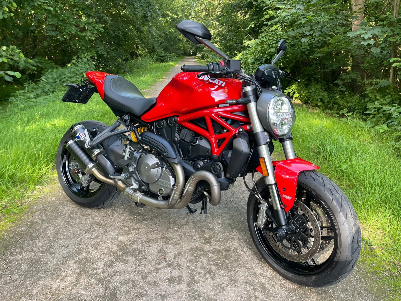 Ducati Monster 821 | 2020 | 8.900 km | Termignoni |New tyers, Motoren, Particulier, Naked bike