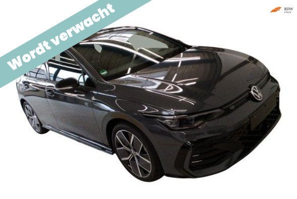 Volkswagen Golf 1.5 TSI R-Line Edition|Panoramadak|Camera|Cl, Voorwielaandrijving, Dealer onderhouden, 4 cilinders, 150 pk