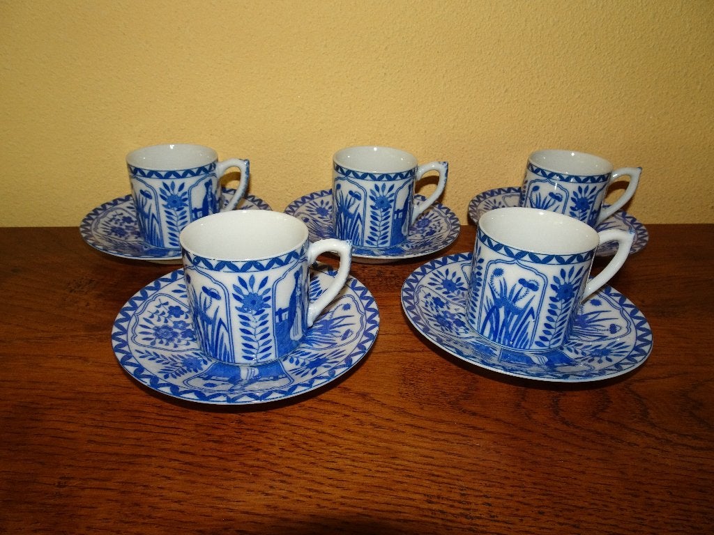 5 Lange Lijs mokka kop en schotels, Ophalen of Verzenden, Zo goed als nieuw, Overige stijlen, Kop(pen) en/of Schotel(s)
