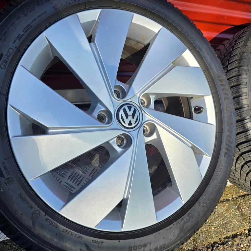 Origineel Vw Belmont winterset 205-50-17, Auto-onderdelen, Banden en Velgen, Band(en), Winterbanden, 17 inch, 205 mm, Ophalen