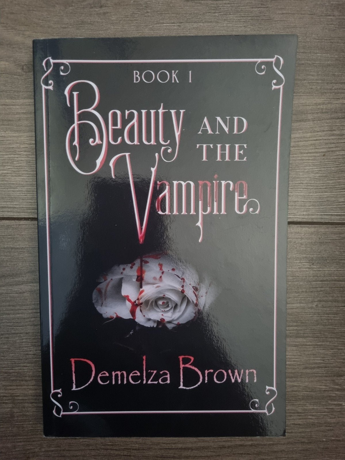beauty and the vampire, Ophalen of Verzenden, Zo goed als nieuw