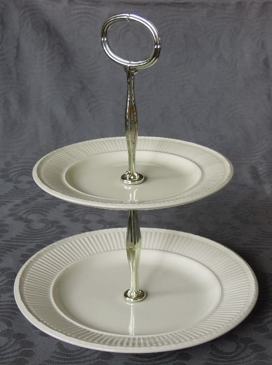 Nr TT65: 1 Wedgwood Edme etagere, Wedgwood, Klassiek, Overige typen, Ophalen of Verzenden