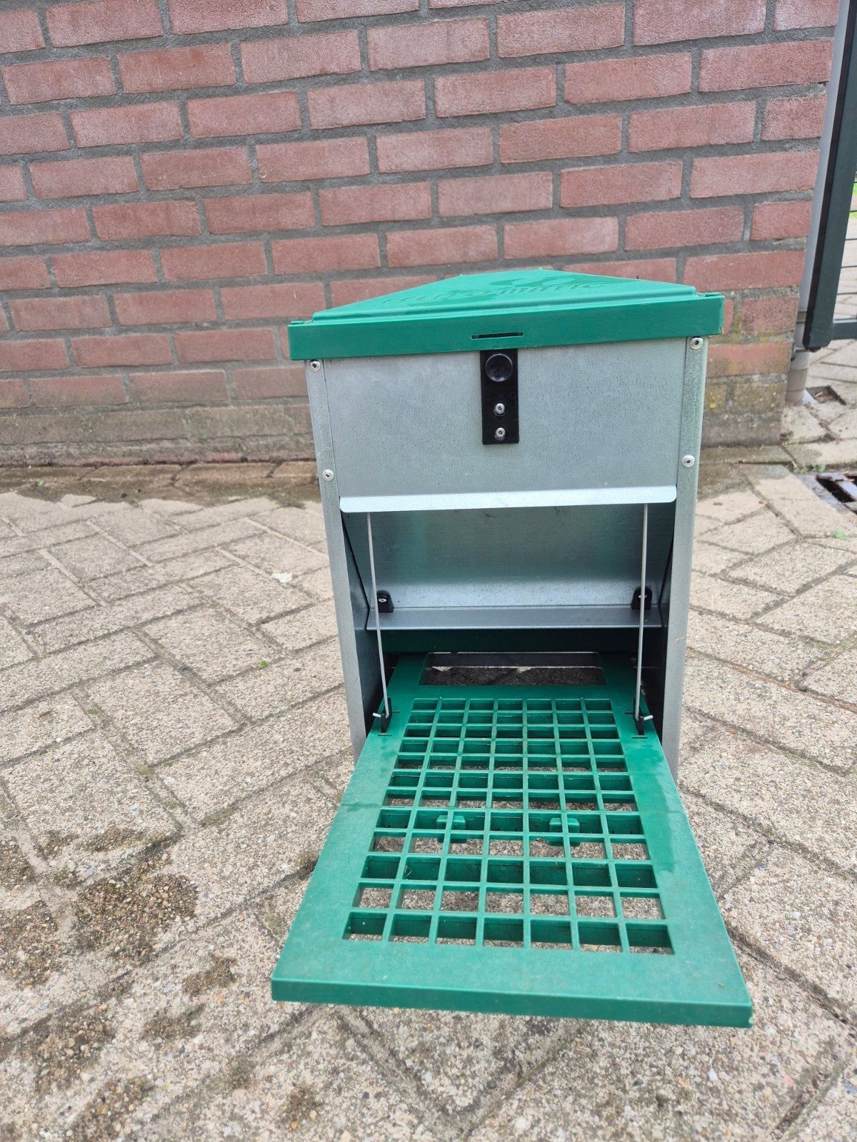 kippenvoerbak / kippentrapbak, Dieren en Toebehoren, Ophalen, Zo goed als nieuw, Drinken en Voederen