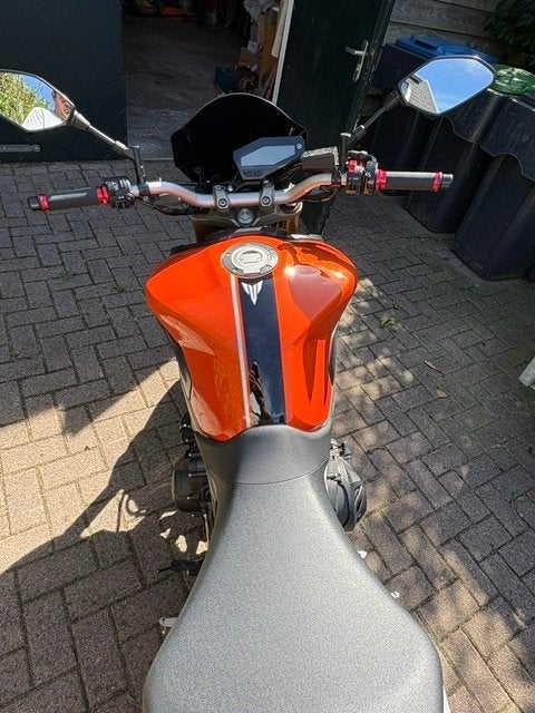 Zeer mooie yamaha mt 09  2014, Motoren, 875 cc, Gebruikt, 3 cilinders, Particulier